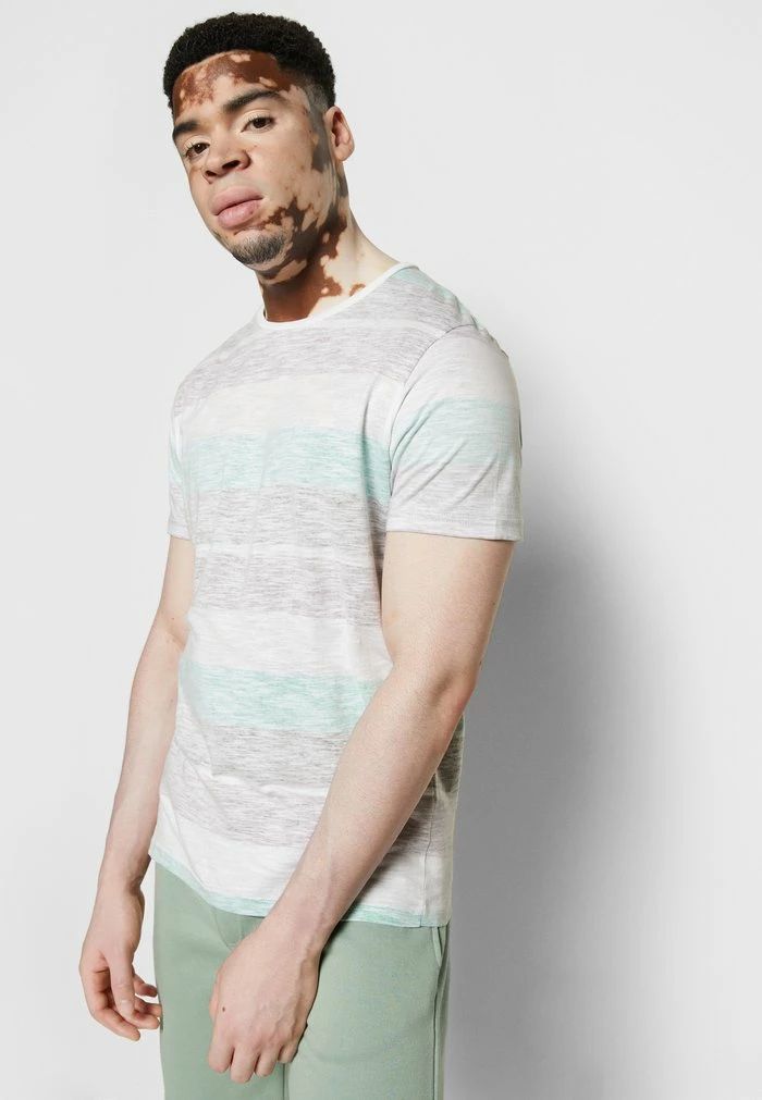 Brave Soul Print T-shirt - Optic White/purple/mint/black - Image 5