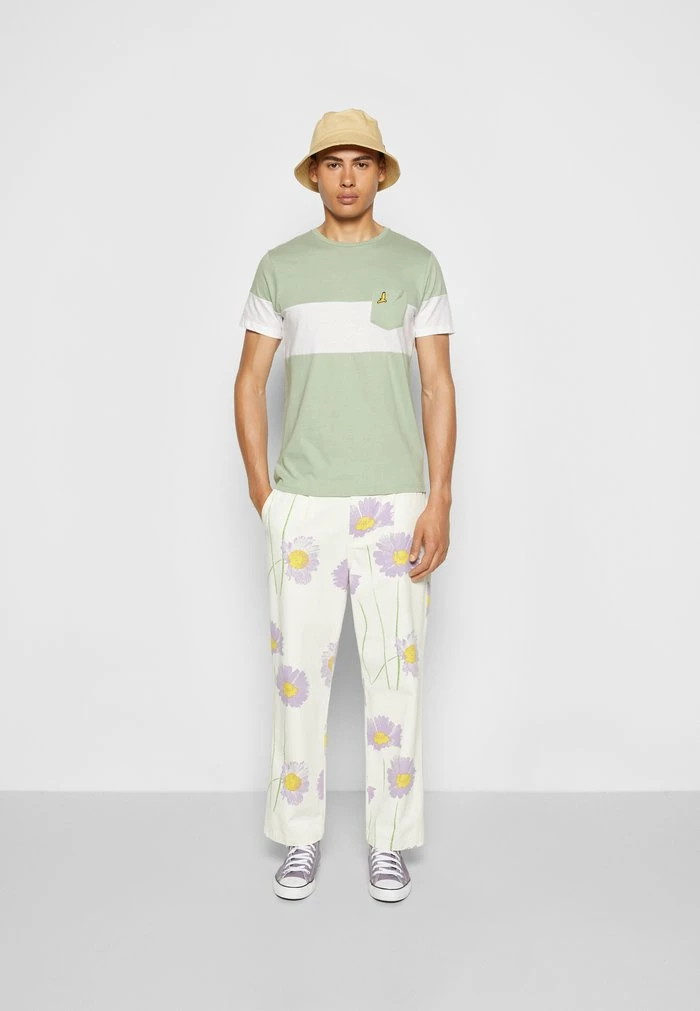 Brave Soul PIOUSC - Print T-shirt - Mint/optic White - Image 2