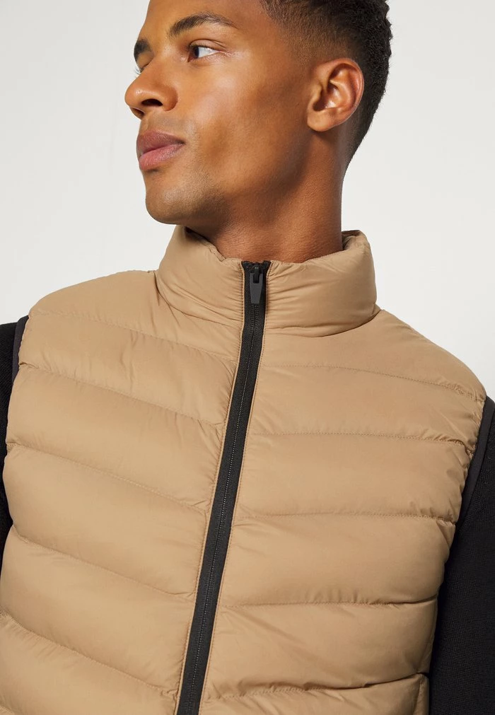 Brave Soul CHADDERTONST - Waistcoat - Stone - Image 5