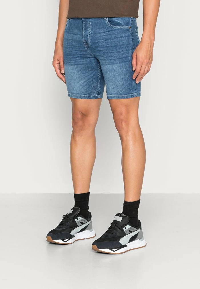 Brave Soul SIMON - Denim Shorts - Light Blue