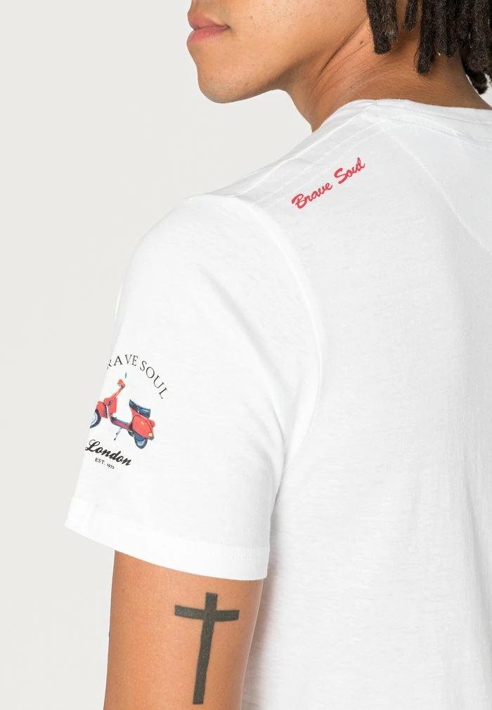 Brave Soul TRAVEL - Print T-shirt - Optic White - Image 5