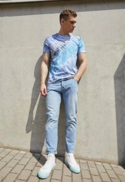 Brave Soul WRIGLEYLB - Straight Leg Jeans - Light Blue