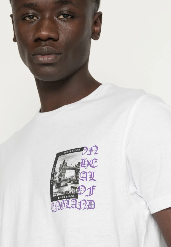 Brave Soul TOWER - Print T-shirt - Optic White/multicolour - Image 5